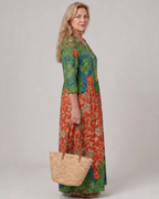 Zeloria | Luźna sukienka midi z abstrakcyjnym nadrukiem w stylu vintage i rękawami trzy czwarte