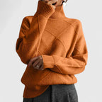 Zoë | Damski sweter z golfem w kratkę